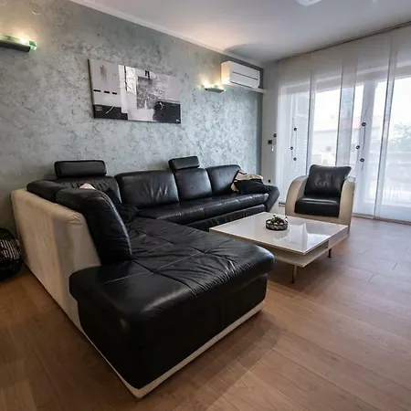 Apartment Cave Romane With Private Pool And Sea View Vinkuran
